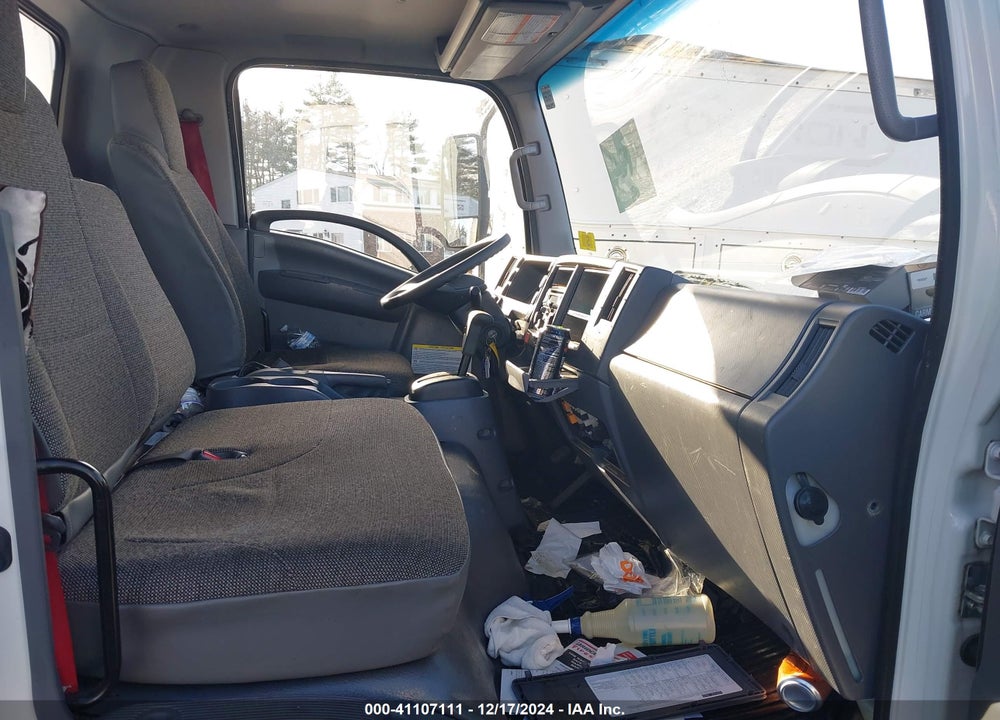 2018 ISUZU NPR HD VIN: JALC4W164J7010271