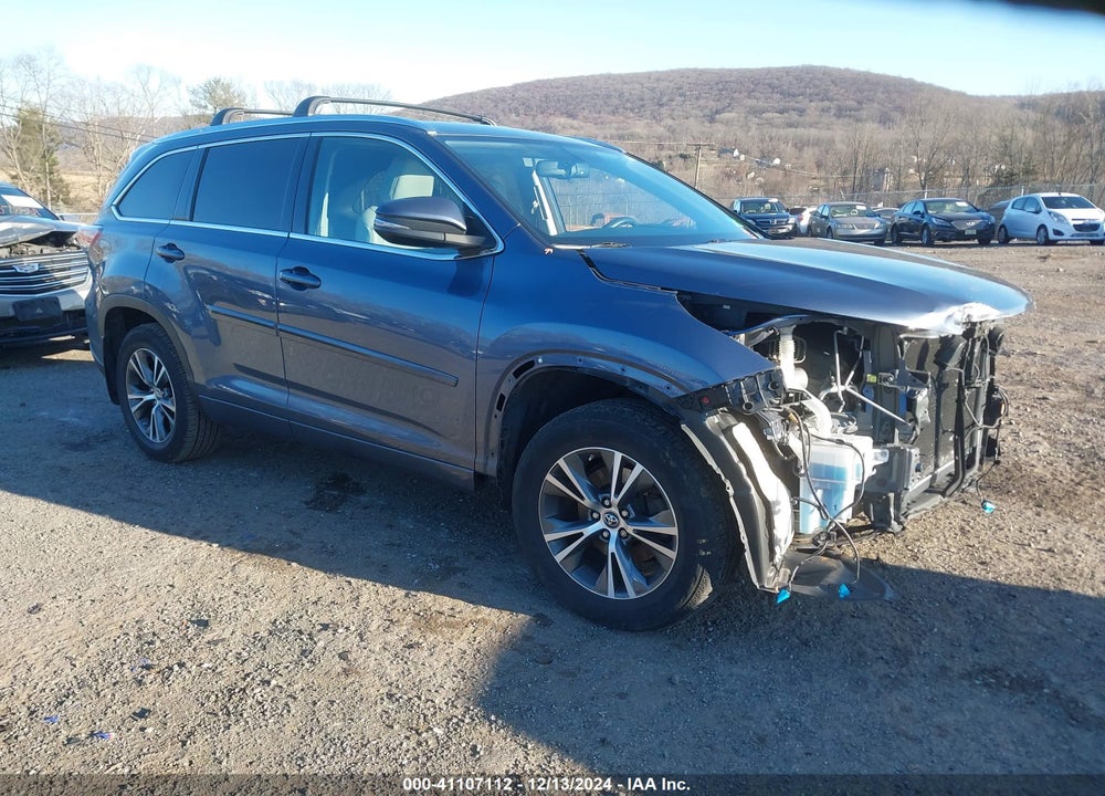 2016 TOYOTA HIGHLANDER XLE V6 VIN: 5TDJKRFH7GS290969