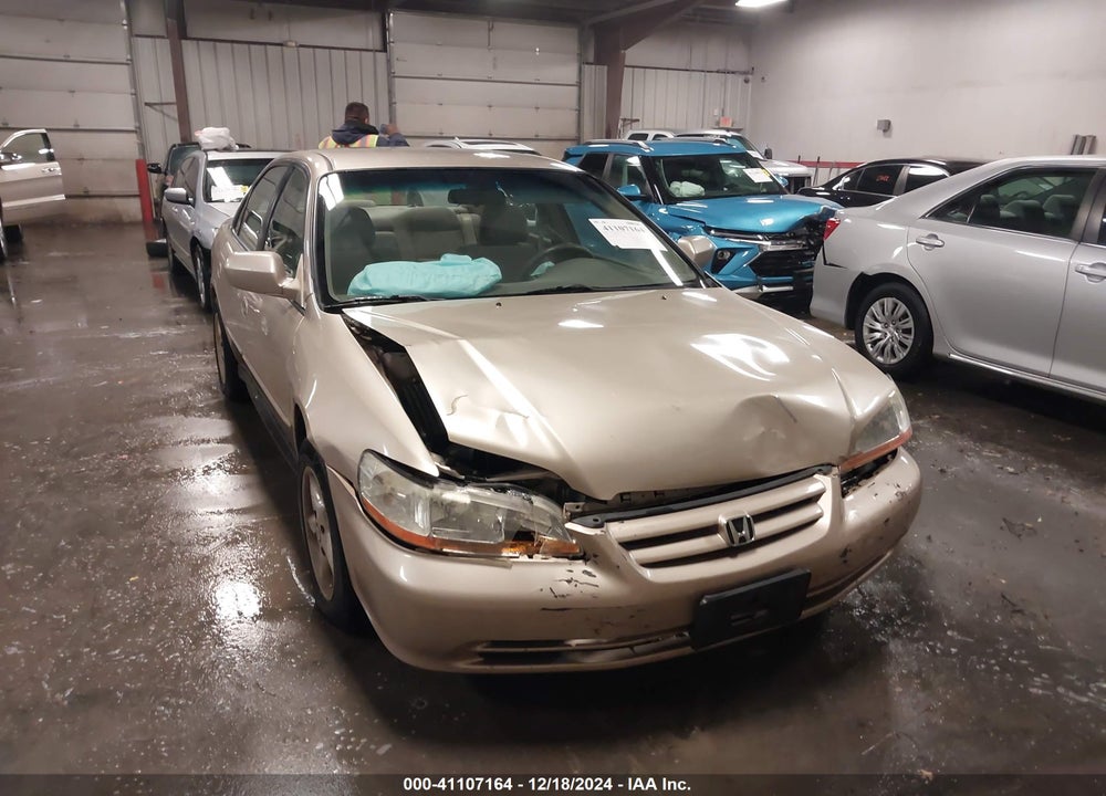 2001 HONDA ACCORD 2.3 LX VIN: JHMCG56421C022791