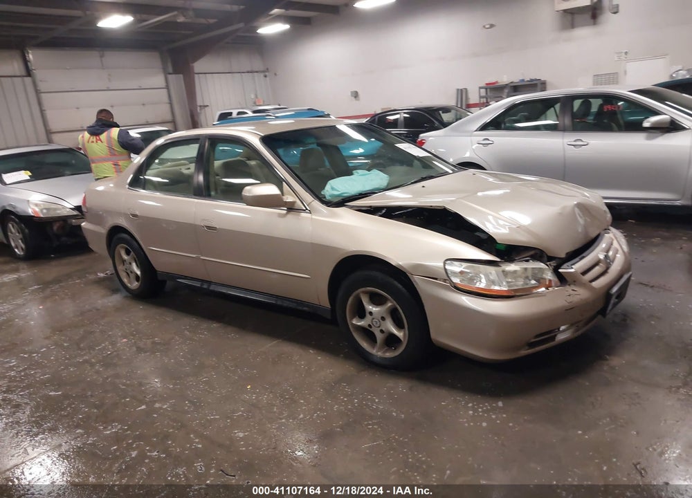 2001 HONDA ACCORD 2.3 LX VIN: JHMCG56421C022791