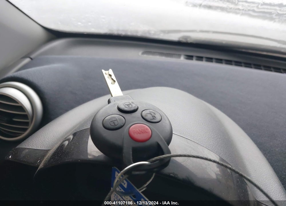 2013 SMART FORTWO PASSION/PURE VIN: WMEEJ3BA8DK650247