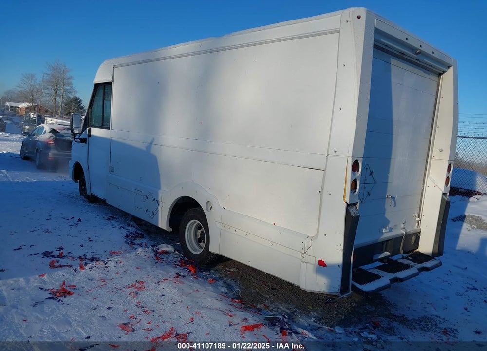 2013 ISUZU COMMERCIAL VAN VIN: JALB4T174D7W01501