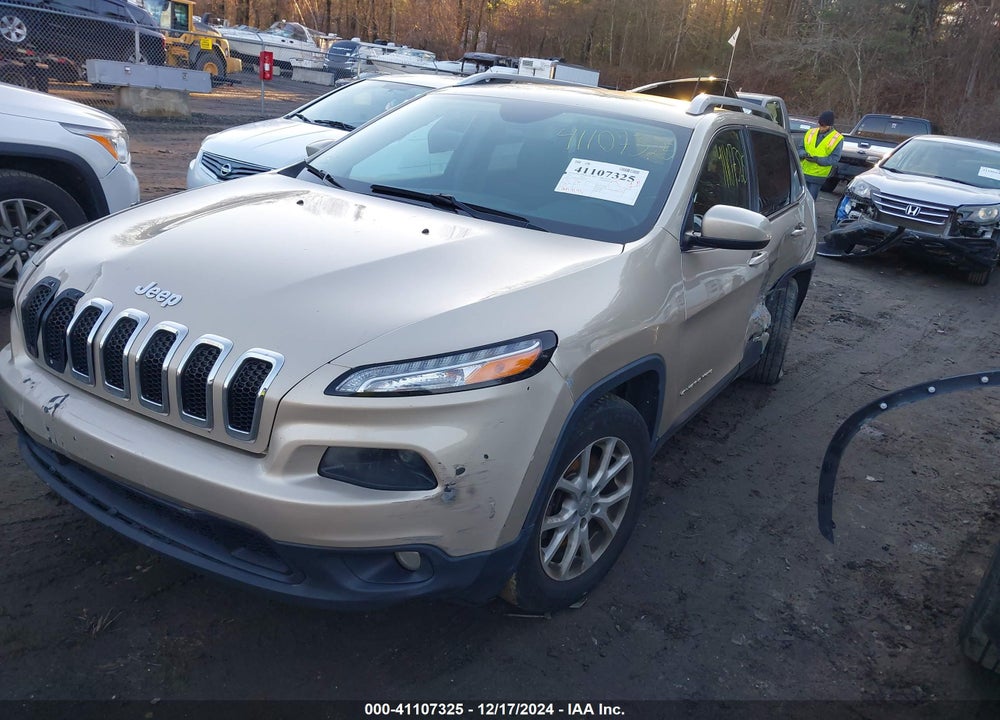 2015 JEEP CHEROKEE LATITUDE VIN: 1C4PJMCB4FW744478