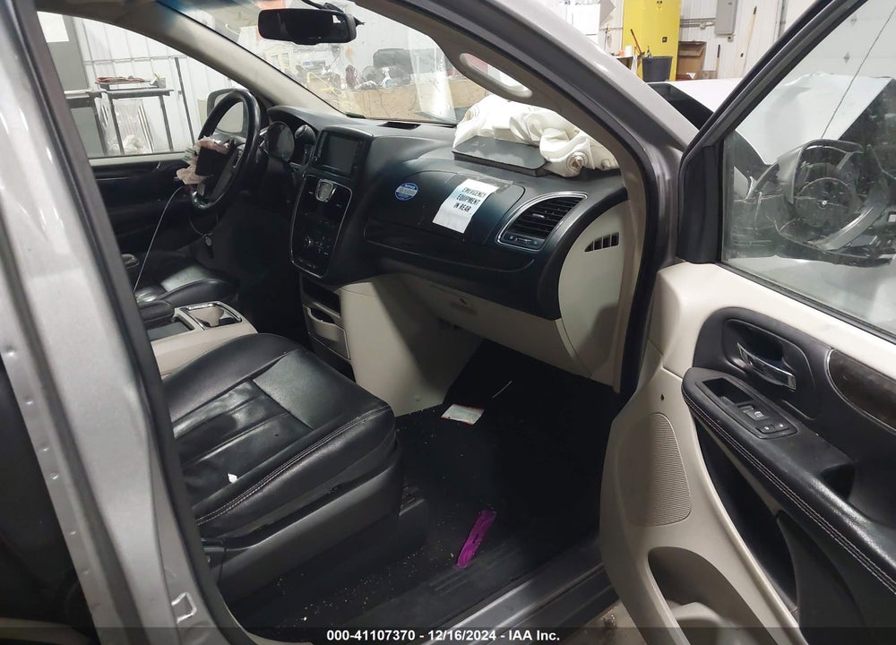 2014 CHRYSLER TOWN & COUNTRY TOURING VIN: 2C4RC1BG4ER396171