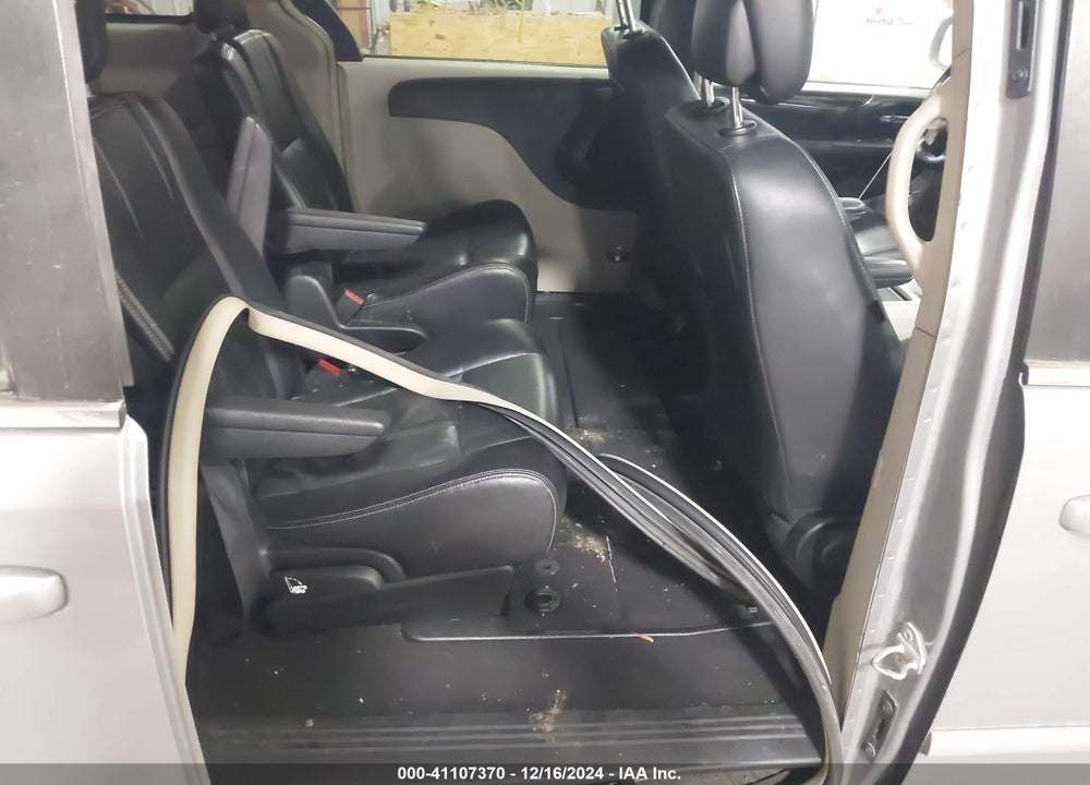 2014 CHRYSLER TOWN & COUNTRY TOURING VIN: 2C4RC1BG4ER396171