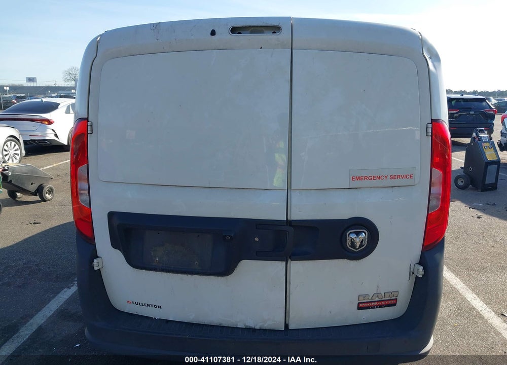 2018 RAM PROMASTER CITY TRADESMAN VIN: ZFBERFAB0J6J18680