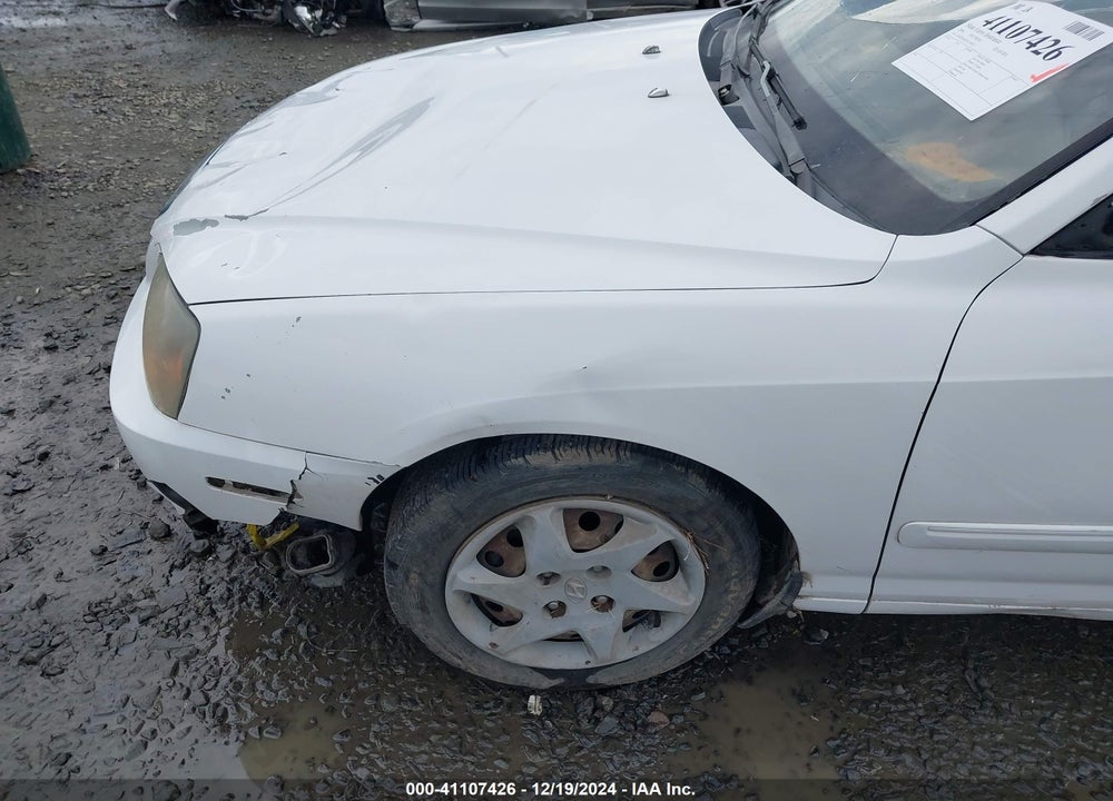 2004 HYUNDAI ELANTRA GLS/GT VIN: KMHDN46DX4U768762