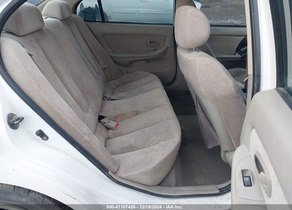 2004 HYUNDAI ELANTRA GLS/GT VIN: KMHDN46DX4U768762