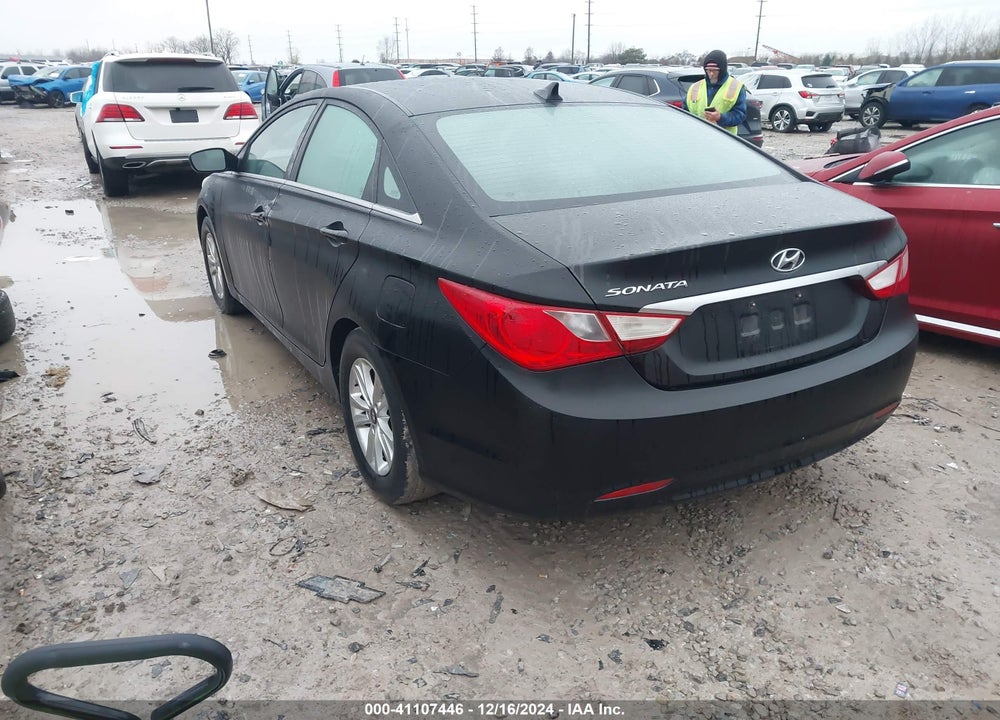2011 HYUNDAI SONATA VIN: 5NPEB4AC5BH086931