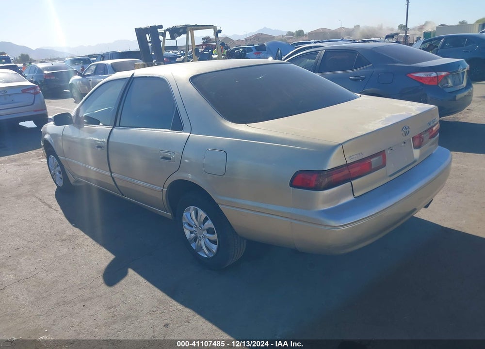 1997 TOYOTA CAMRY LE VIN: 4T1BG22K1VU073761