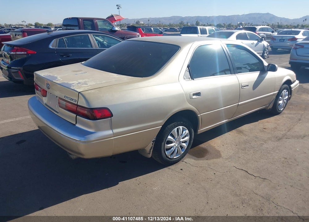 1997 TOYOTA CAMRY LE VIN: 4T1BG22K1VU073761