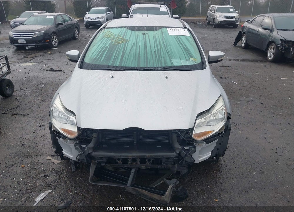 2014 FORD FOCUS SE VIN: 1FADP3F23EL404915