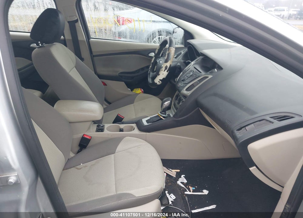 2014 FORD FOCUS SE VIN: 1FADP3F23EL404915