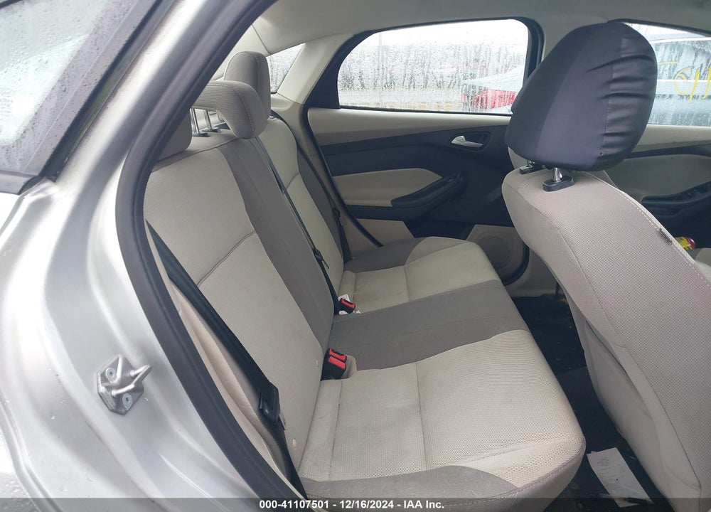 2014 FORD FOCUS SE VIN: 1FADP3F23EL404915
