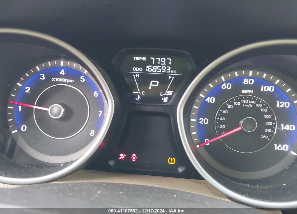2013 HYUNDAI ELANTRA VIN: KMHDH4AE5DU706421