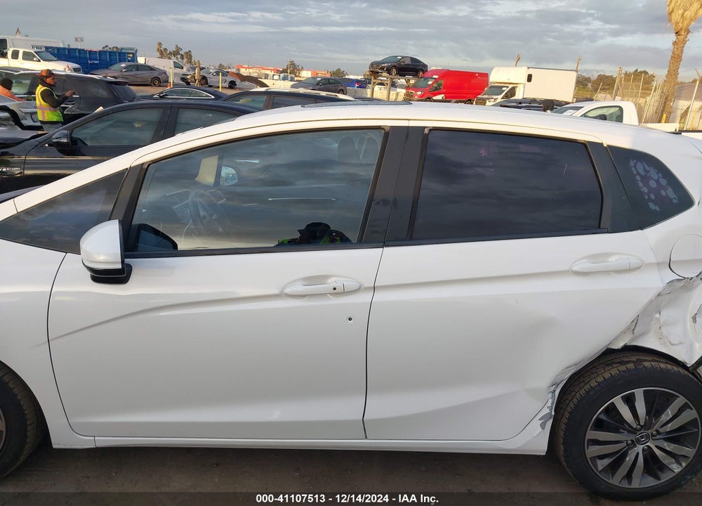2016 HONDA FIT EX VIN: JHMGK5H79GX014793