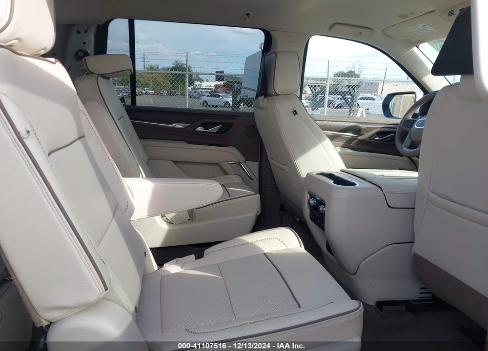 2024 GMC YUKON XL 4WD DENALI VIN: 1GKS2JKL4RR346937