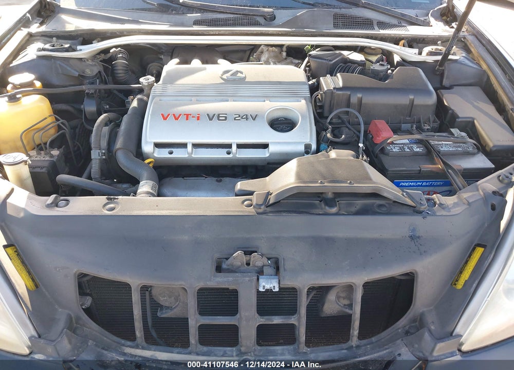 2002 LEXUS ES 300 VIN: JTHBF30G520085361