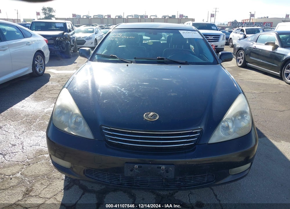 2002 LEXUS ES 300 VIN: JTHBF30G520085361