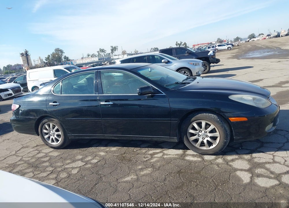 2002 LEXUS ES 300 VIN: JTHBF30G520085361