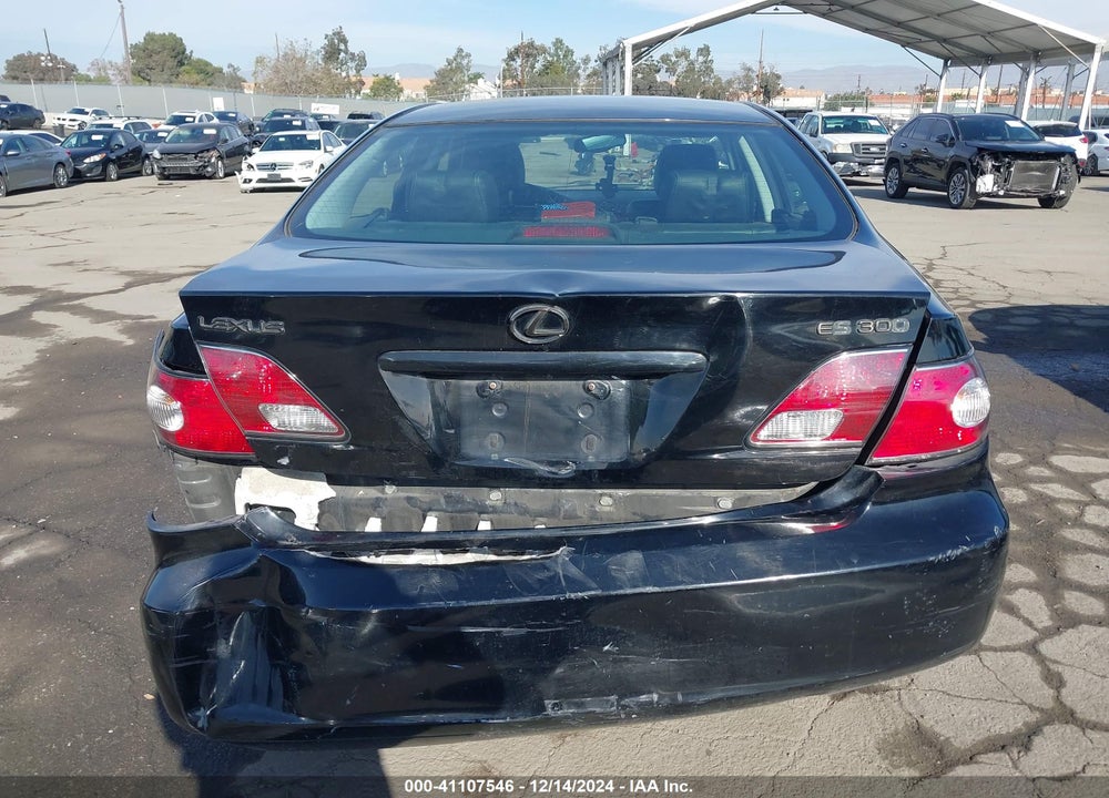 2002 LEXUS ES 300 VIN: JTHBF30G520085361