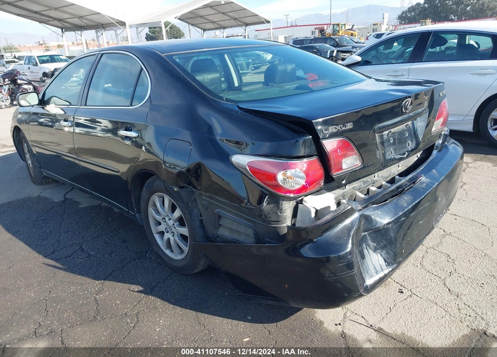 2002 LEXUS ES 300 VIN: JTHBF30G520085361