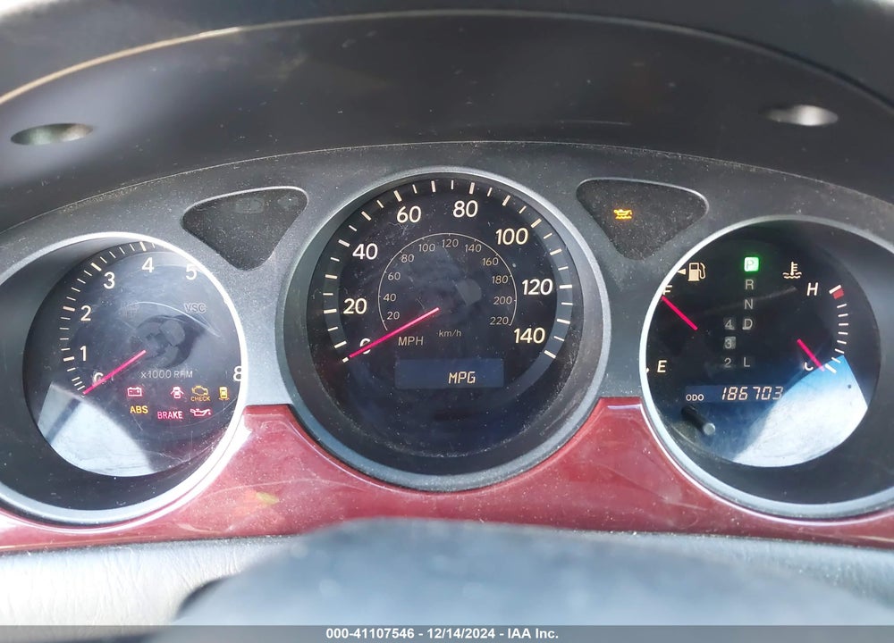 2002 LEXUS ES 300 VIN: JTHBF30G520085361