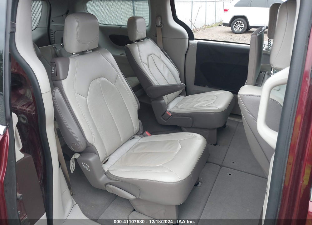 2017 CHRYSLER PACIFICA TOURING L PLUS VIN: 2C4RC1EG2HR644014