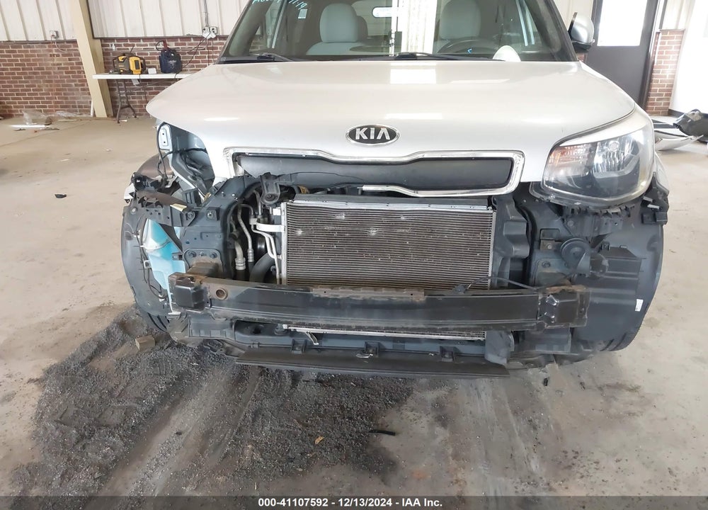 2015 KIA SOUL VIN: KNDJN2A24F7764435