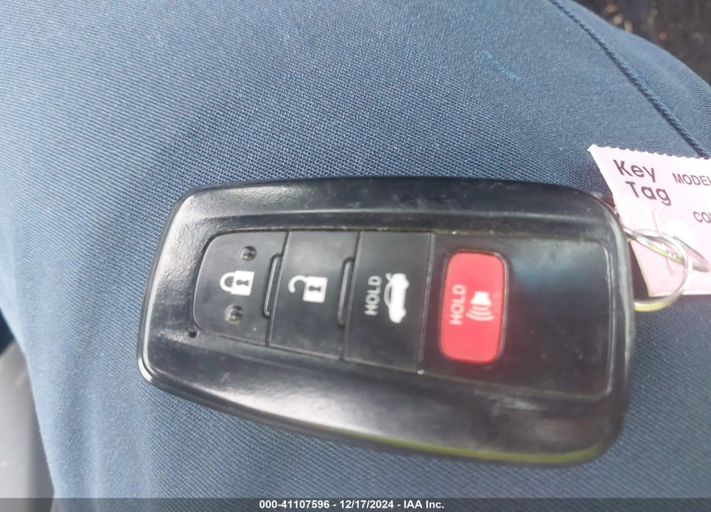 2018 TOYOTA CAMRY XLE VIN: 4T1B11HK3JU105252