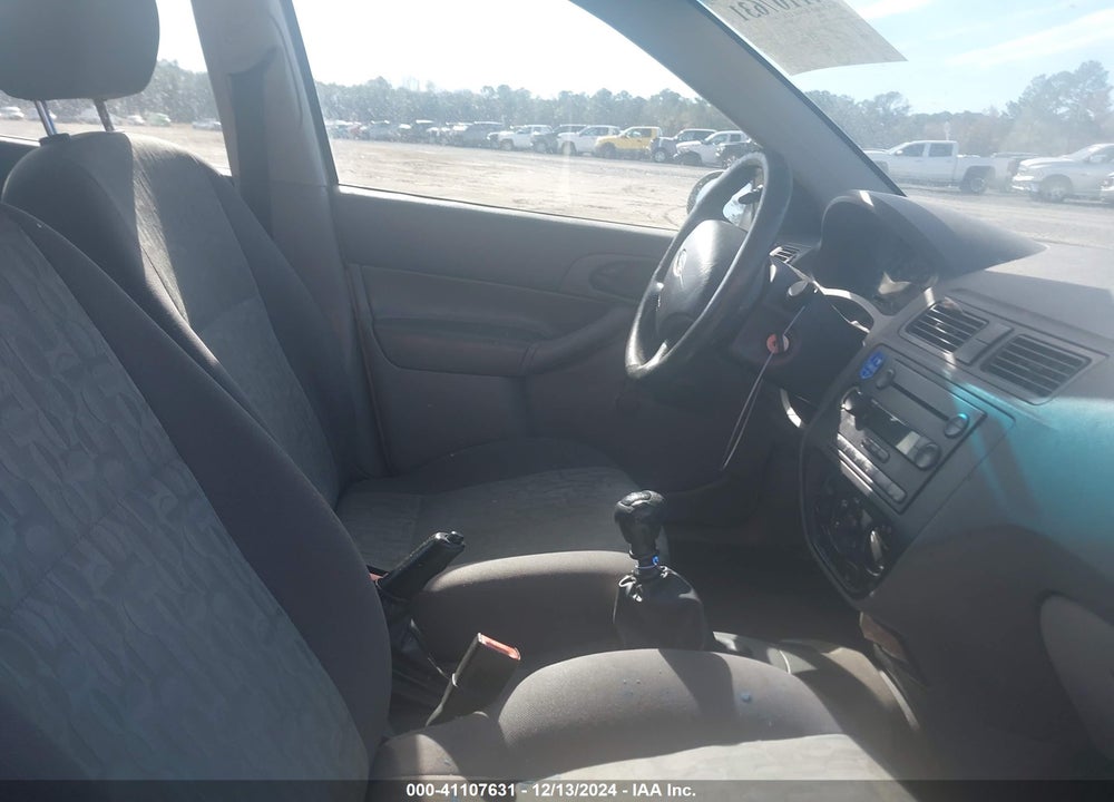 2005 FORD FOCUS ZX4 VIN: 1FAFP34N05W179986