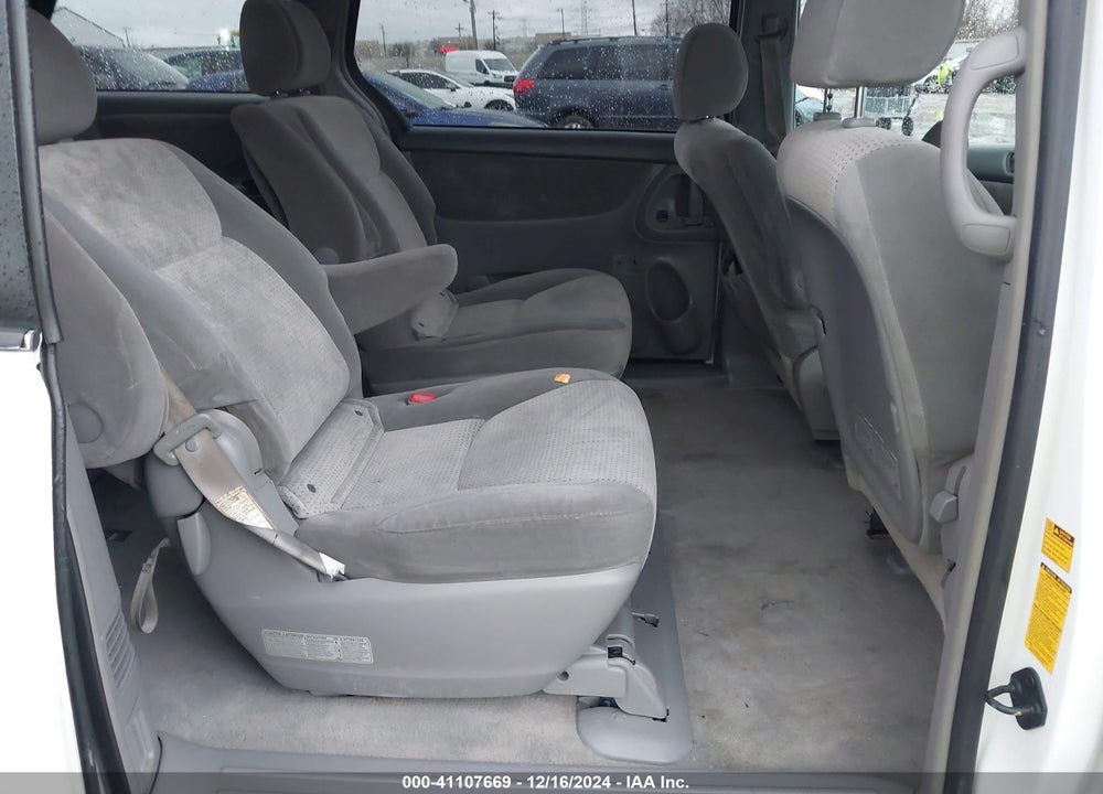 2008 TOYOTA SIENNA LE VIN: 5TDZK23C38S169554