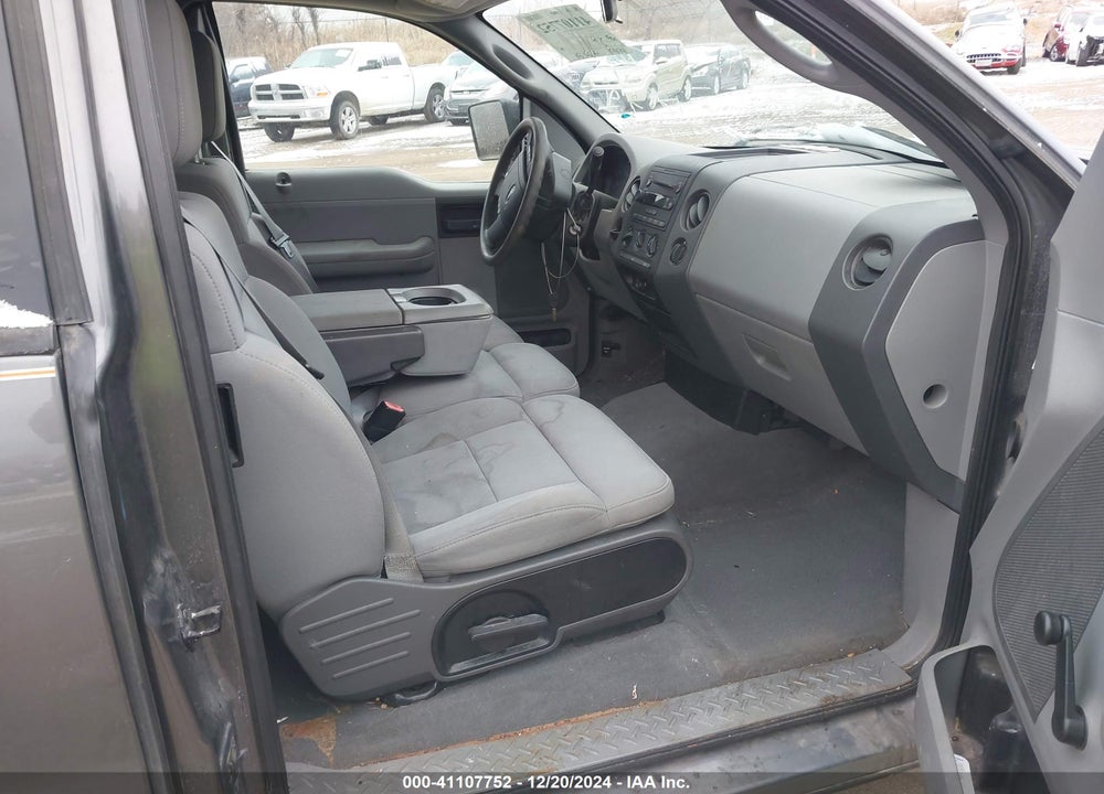 2004 FORD F-150 STX/XL/XLT VIN: 1FTRX12W84FA22339