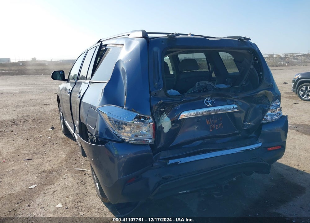 2013 TOYOTA HIGHLANDER SE V6 VIN: 5TDBK3EH8DS219911