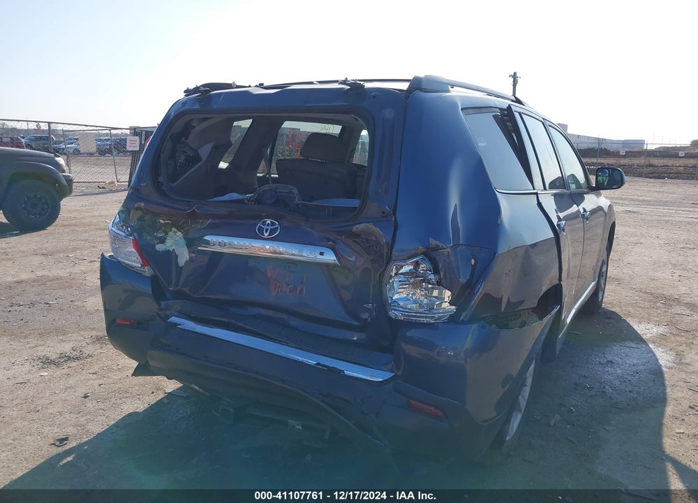 2013 TOYOTA HIGHLANDER SE V6 VIN: 5TDBK3EH8DS219911