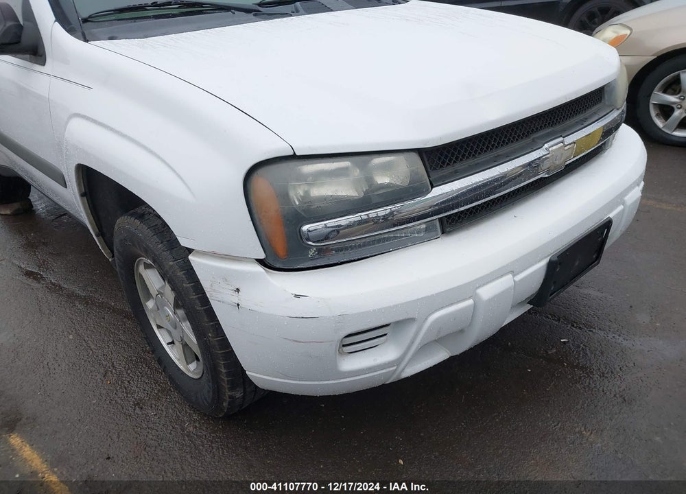 2005 CHEVROLET TRAILBLAZER LS VIN: 1GNDS13S952240908