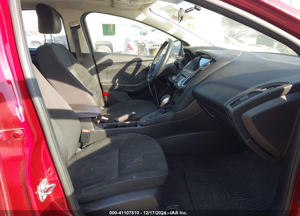 2017 FORD FOCUS SEL VIN: 1FADP3H20HL254294
