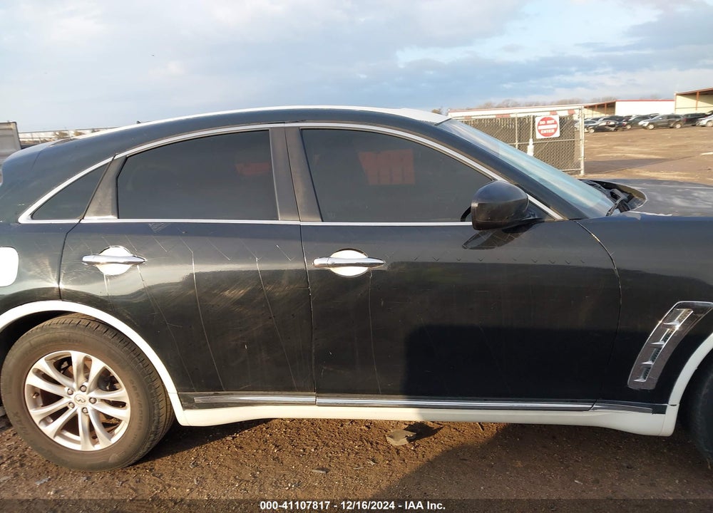 2013 INFINITI FX37 VIN: JN8CS1MU3DM141657