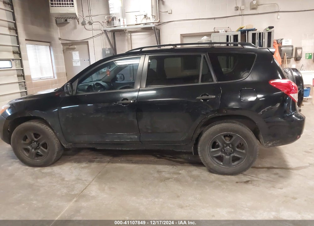 2008 TOYOTA RAV4 VIN: JTMBD33V086070676