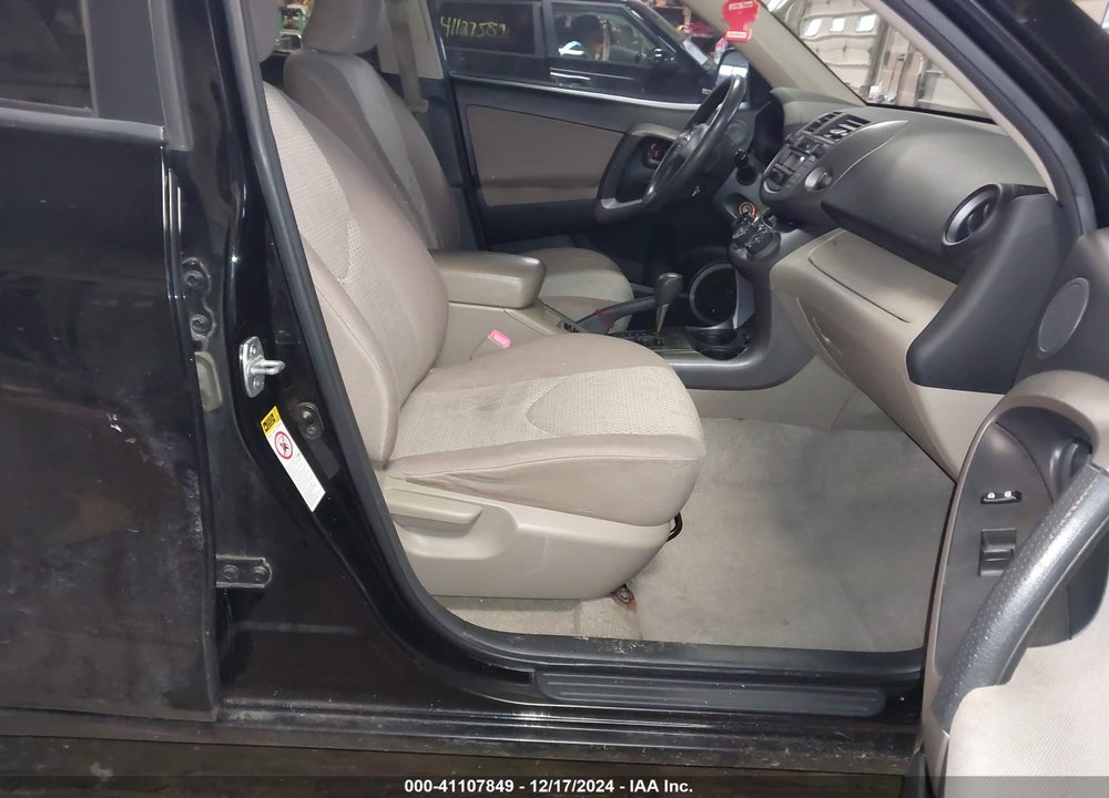 2008 TOYOTA RAV4 VIN: JTMBD33V086070676