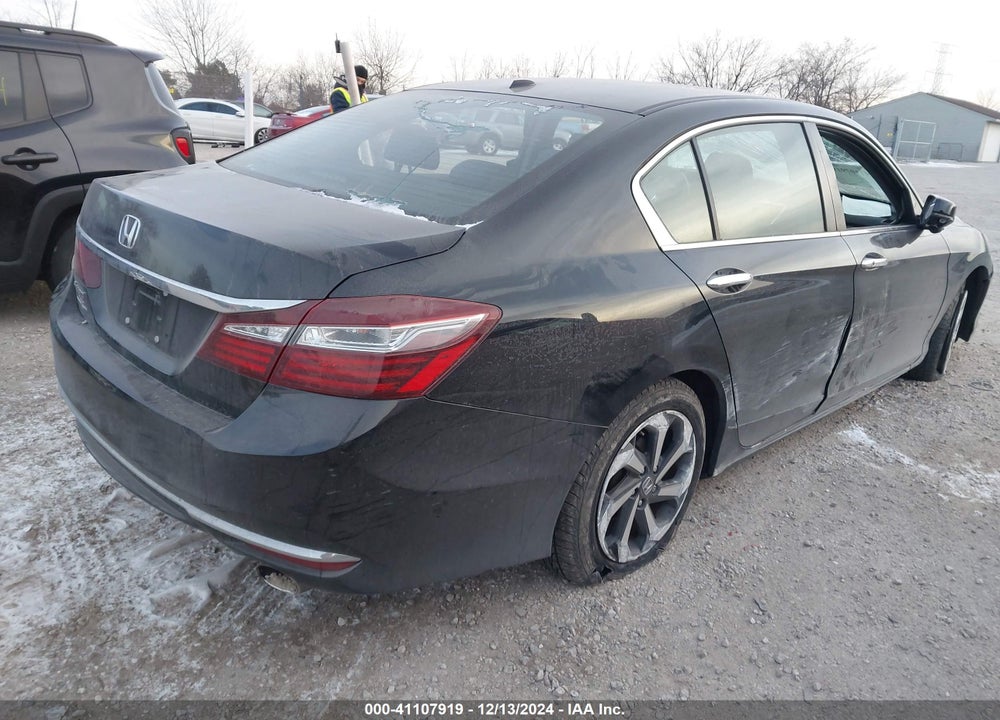 2017 HONDA ACCORD VIN: 1HGCR2F72HA266257