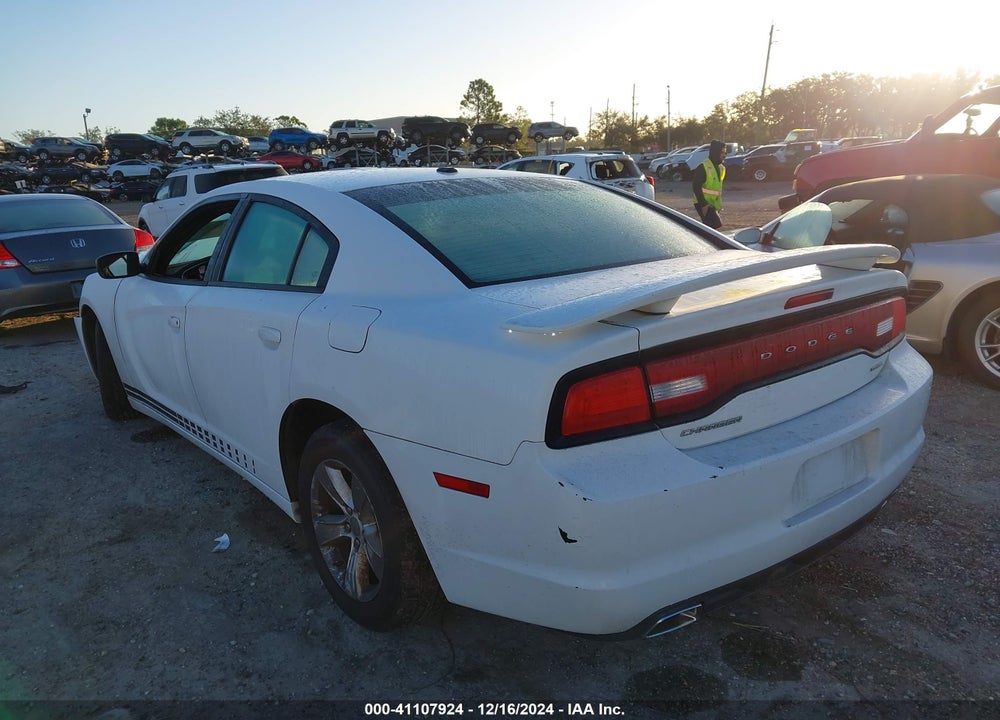 2011 DODGE CHARGER VIN: 2B3CL3CG1BH554596