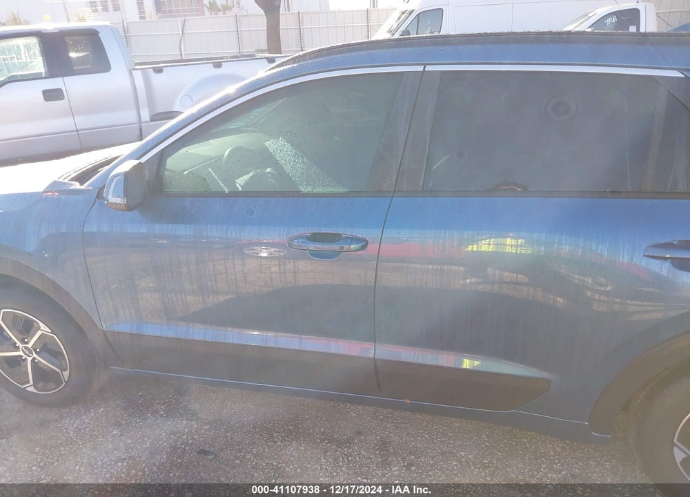2024 KIA NIRO EX VIN: KNDCR3LEXR5183953