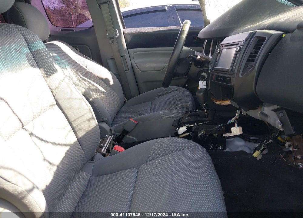 2015 TOYOTA TACOMA VIN: 5TFTX4CN0FX054003