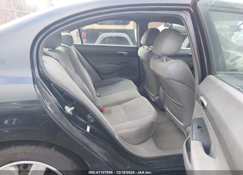 2007 HONDA CIVIC LX VIN: 1HGFA165X7L061401