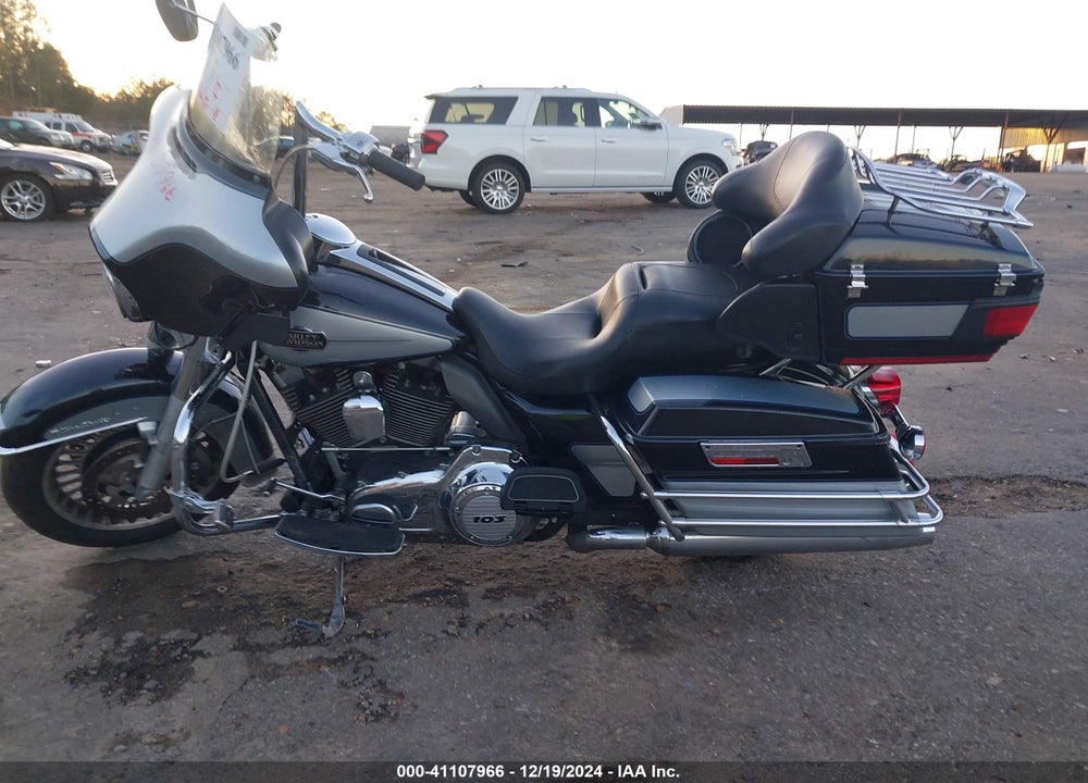 2013 HARLEY-DAVIDSON FLHTCU ULTRA CLASSIC ELECTRA GLD VIN: 1HD1FCM16DB681197