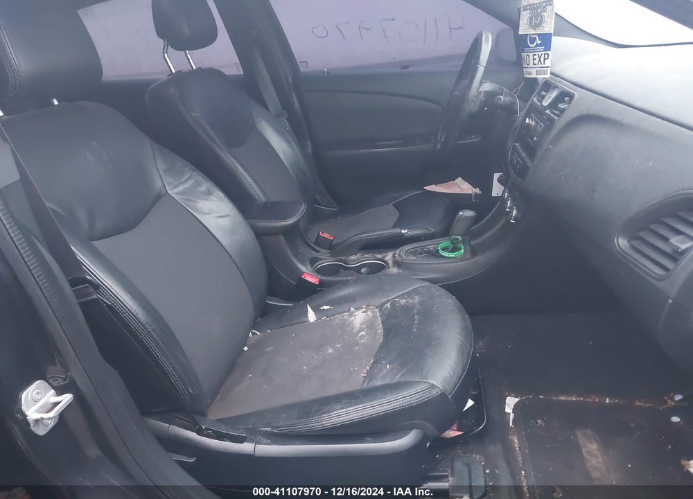 2013 CHRYSLER 200 LIMITED VIN: 1C3CCBCG4DN719502