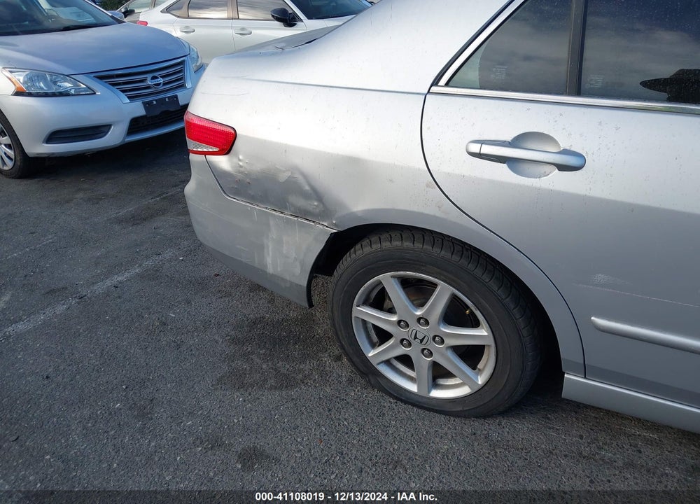 2004 HONDA ACCORD 3.0 EX VIN: 1HGCM66574A096136