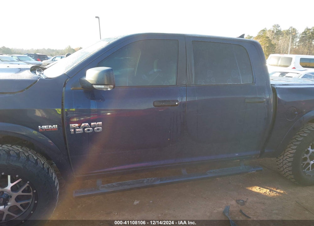 2015 RAM 1500 VIN: 1C6RR6LT1FS639286
