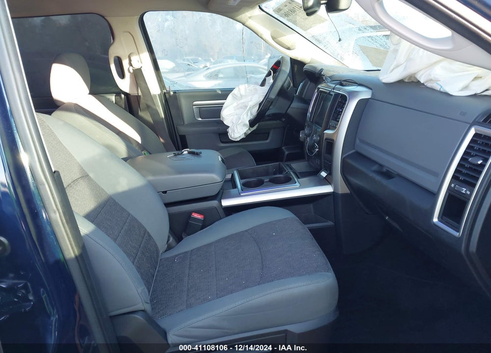 2015 RAM 1500 VIN: 1C6RR6LT1FS639286